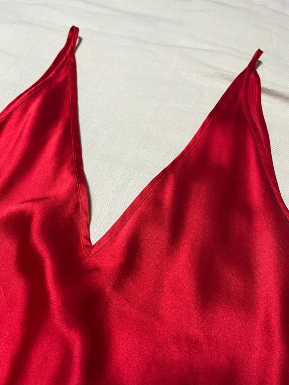 NWOT 100% Silk J. Crew Carrie V-neck Camisole Tank Top Red Going Out Medium - Picture 5 of 10